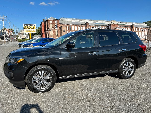 2017 Nissan Pathfinder SV 4wd