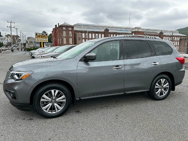 2018 Nissan Pathfinder SV 4wd